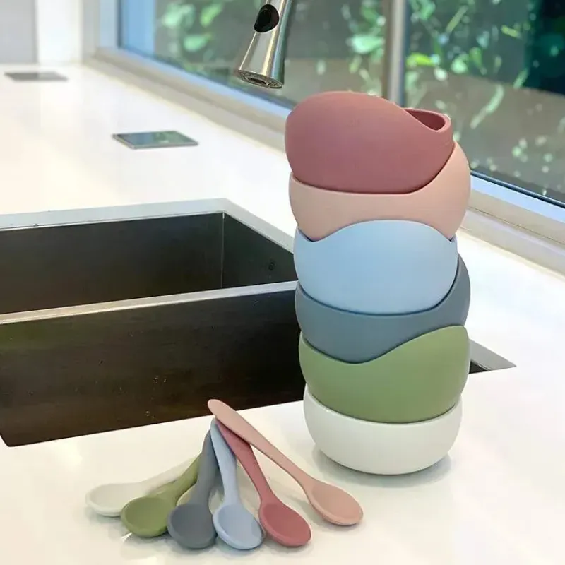 ali__oli_suction_bowl_amp_SKUX2VWte2D_7.webp Ali + Oli Suction Bowl & Colher (Blush) Outlet