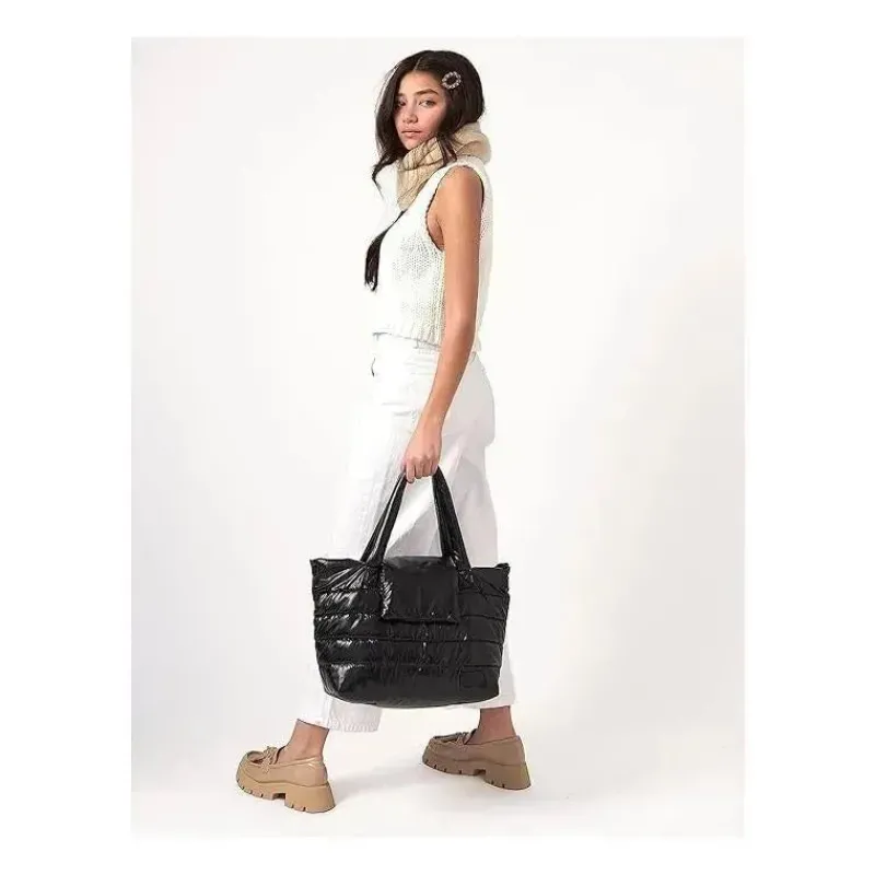 am_voyage__bolsa_de_frald_SKUTqMYLyTN_3.webp 7AM Voyage - Bolsa de fraldas Capri à prova d'água com alças transversais, preta polar New