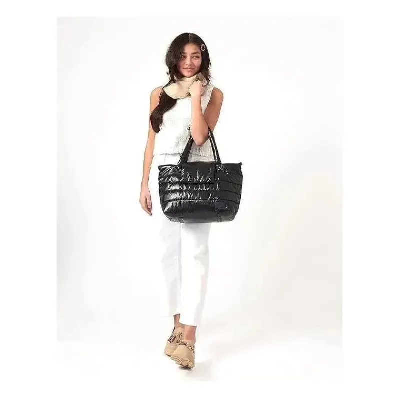 am_voyage__bolsa_de_frald_SKUTqMYLyTN_4.webp 7AM Voyage - Bolsa de fraldas Capri à prova d'água com alças transversais, preta polar New