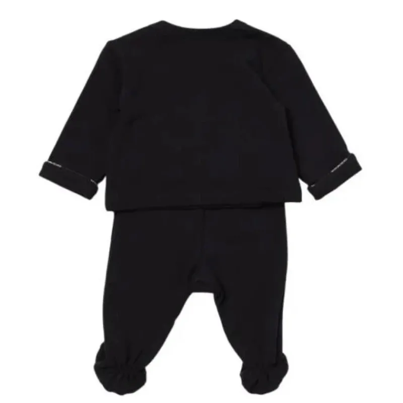 armani_baby__conjunto_de__SKUgXRBUuUX_1.webp Armani Baby - Conjunto de 2 peças de blusa e calcinha para menino recém-nascido, azul marinho Clearance