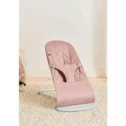 BabyBjorn - Colcha de pétalas de algodão Bouncer Bliss, rosa empoeirado Hot