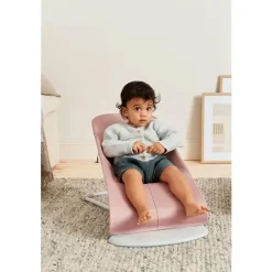 BabyBjorn - Colcha de pétalas de algodão Bouncer Bliss, rosa empoeirado Hot