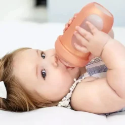 Boon - Mamadeiras de silicone Nursh com bolsa de silicone dobrável - 8 fl oz, 3 unidades, metálica New