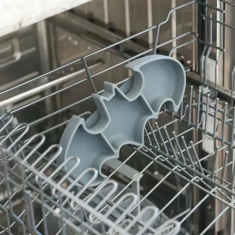bumkins__dc_comics_silico_SKUe359yCMD_4.webp Bumkins - Dc Comics Silicone Grip Dish, Batman Best