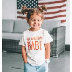 97 Design CO. Camiseta infantil 97 Design &amp; Co - All American Babe, 4 de julho Outlet
