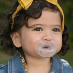 Chicco - Physioforma Luxe Pacifier 6-16M, Crystal Clear Fashion