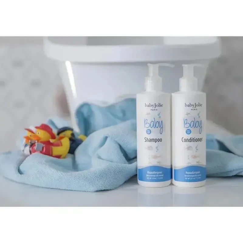 conjunto_de_presente_de_b_SKUxZHdXLxx_1.webp Baby Jolie Conjunto de presente de banho (shampoo, condicionador e perfume de bebê com memória) Outlet