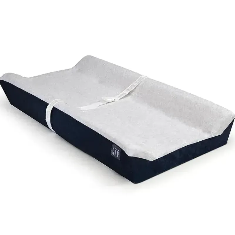 delta_children__trocador__SKUnZcCObiE_8.webp Delta Children - Trocador Gap BabyGap Contoured com capa de resfriamento, azul-marinho Outlet