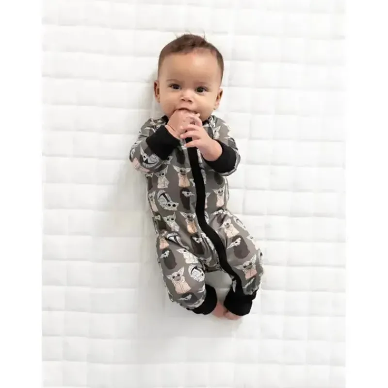 ellie_sue__macaco_baby_pr_SKUKv4VvUQn_1.webp Ellie Sue – Macacão Baby Precious Cargo com zíper de bambu Discount