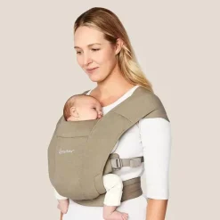 Ergobaby - Abrace Aconchegante e Suave Azeitona Fashion