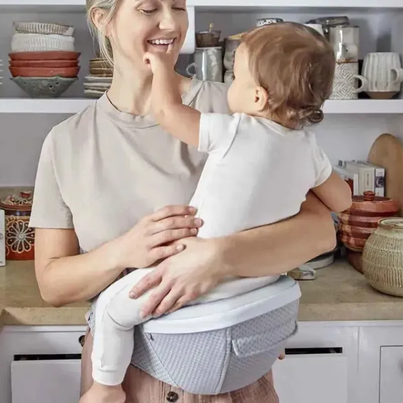 ergobaby__portabebs_alta__SKUd3Ssed5X_7.webp Ergobaby - Porta-bebês Alta Assento Quadril, Cinza Pérola Fashion