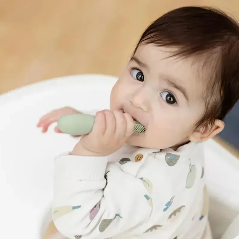 ezpz__escova_de_dentes_ba_SKUYqLdNSyM_3.webp ezpz - Escova de Dentes Baby-Led™, Sálvia Sale