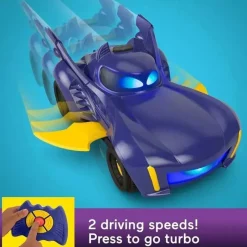 Fisher-Price Fisher Price - Carro de controle remoto DC Batwheels, Bam The Batmobile Transforming RC com luzes, sons e frases de personagens New