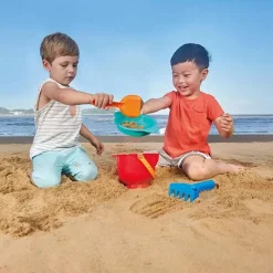 Hape - Conjunto básico de brinquedos de areia para praia New