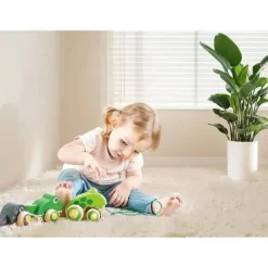 Hape - Família Pull Along Frog com rodas anti-capotamento Best