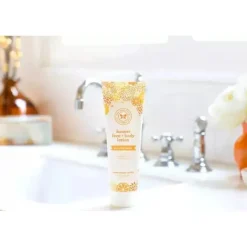 The Honest Company Honest Face + Body Lotion, Sweet Orange Baunilha Hot