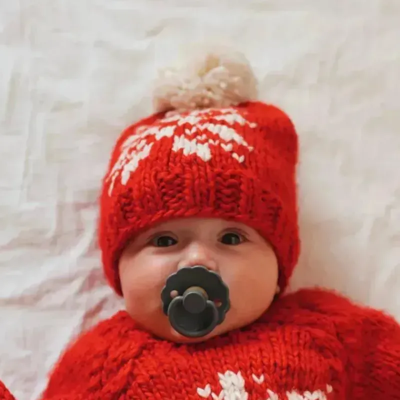 huggalugs__snowflake_red__SKU32iuHnxT_0.webp Huggalugs - Snowflake Red Beanie Hat For Baby & Kids New