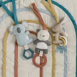 Itzy Ritzy - Ginásio de atividades de madeira com tapete de brincar e arco-íris de brinquedo Online