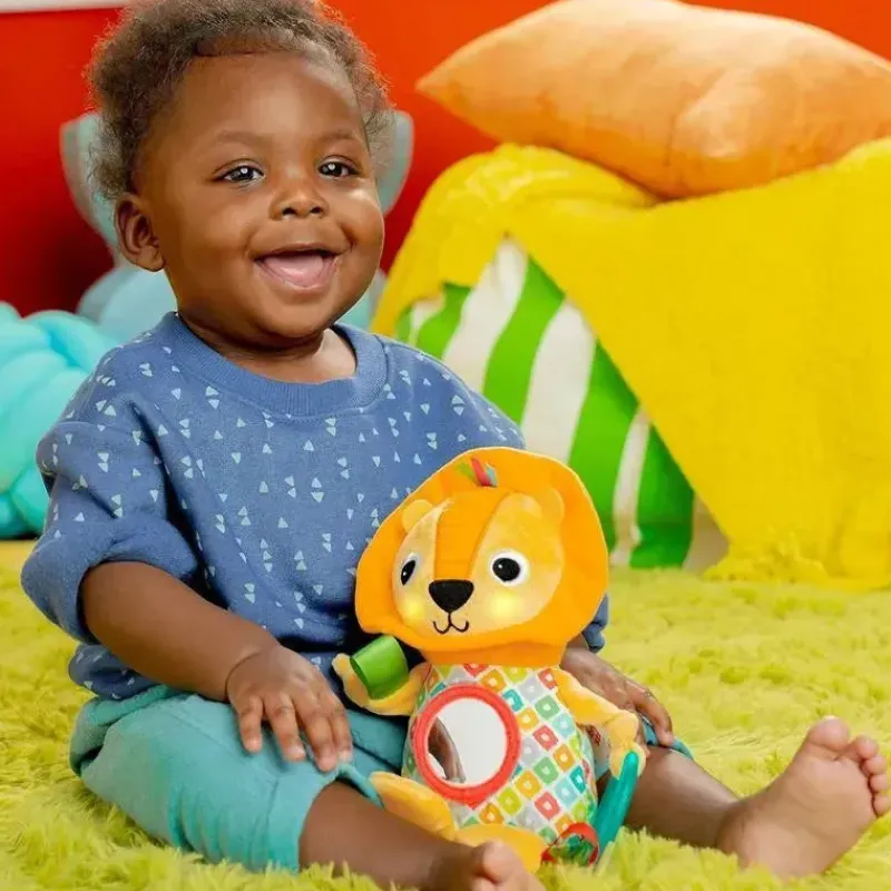 kids_ii__lion_huggin_ligh_SKUGATQGtSg_3.webp Bright Starts Kids II - Lion Huggin' Lights Brinquedo musical iluminado para carrinho de criança Clearance
