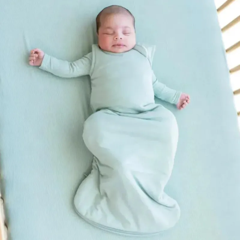 kyte_baby__saco_de_dormir_SKUQHWPeSqg_0.webp Kyte Baby - Saco de dormir de bambu original 1.0 Tog X-Small Sage Fashion