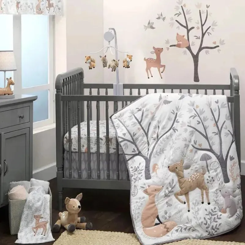 lambs_ampamp_ivy__lmpada__SKUYlx6FLkp_1.webp Lambs u0026 Ivy Lambs & Ivy - Lâmpada Deer Park Woodland Taupe com abajur cinza/branco e lâmpada Outlet
