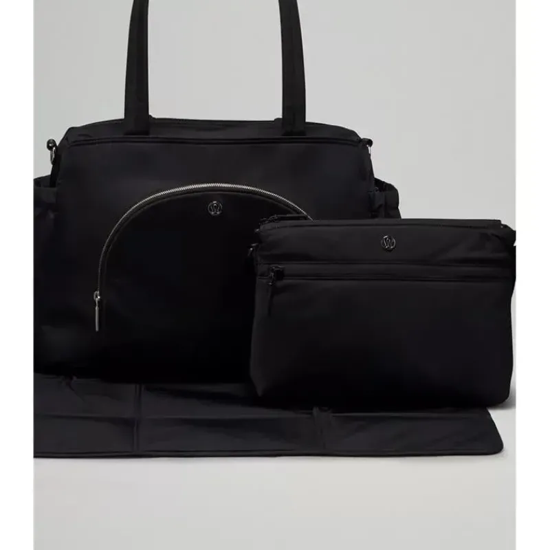 lululemon__bolsa_tote_new_SKUas8YPHxV_2.webp Lululemon - Bolsa Tote New Parent 20L - Preto/Prata Drop Clearance