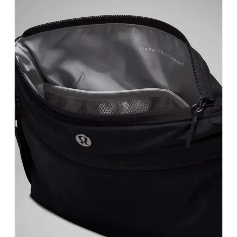lululemon__bolsa_tote_new_SKUas8YPHxV_7.webp Lululemon - Bolsa Tote New Parent 20L - Preto/Prata Drop Clearance