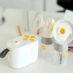 Medela - Bomba Tira Leite In Style com MaxFlow Dupla Elétrica New