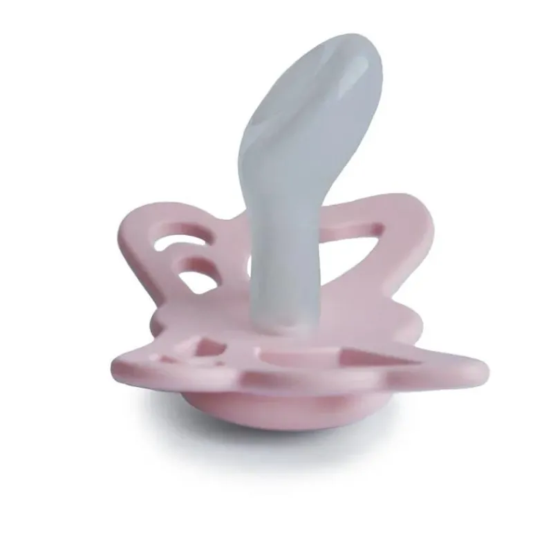 mushie__butterfly_anatomi_SKUvBcxlmv8_1.webp Mushie - Butterfly Anatomical Silicone Pacifier | 6-18 Months (Primrose/Silver Gray) Sale