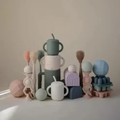 Mushie - Escova para mamadeira, silicone macio com base de sucção, natural Discount