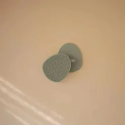 Mushie - Escova para touca de banho de bebê para pele seca, tratamento de eczema, pacote com 2, natural/azul Cambridge Best
