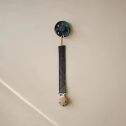 Mushie - Porta-chupeta de bebê em linho, alça de tecido macio, pacote com 2, pó BlueDeep Sea Clearance