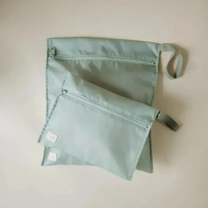 mushie__sacos_midos_resis_SKUCOhqUgZV_3.webp Mushie - Sacos úmidos resistentes à água, saco de armazenamento reutilizável grande e pequeno, conjunto de 2 ventos alísios Online