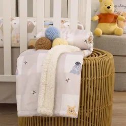 NoJo - Winnie The Pooh Hugs & Honeycombs Baby Blanket New