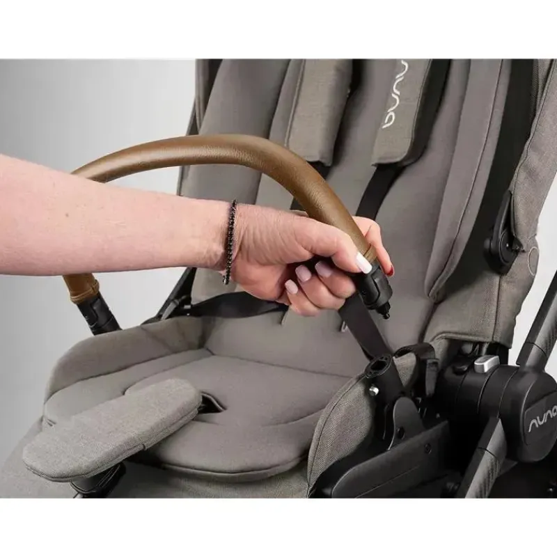 nuna__carrinho_swiv_grani_SKUkqWtsxIQ_3.webp Nuna - Carrinho Swiv, Granito Clearance