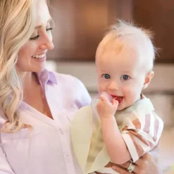 Ola Baby - Alimentador de frutas frescas de silicone e conjunto de picolé para introdução de alimentos sólidos, mirtilo Discount