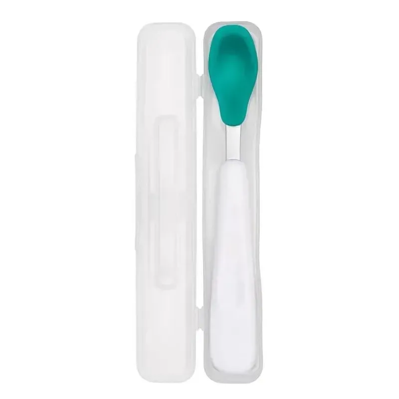 oxo__colher_de_alimentao__SKUDGkTaHdW_0.webp Oxo - Colher de alimentação Tot On-the-Go com estojo de viagem, azul-petróleo Hot