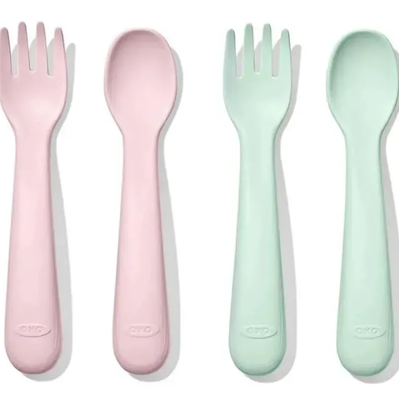 oxo__conjunto_de_garfo_e__SKUlfyHGYSR_0.webp Oxo - Conjunto de garfo e colher de plástico Tot 4Pk, opala/flor Clearance