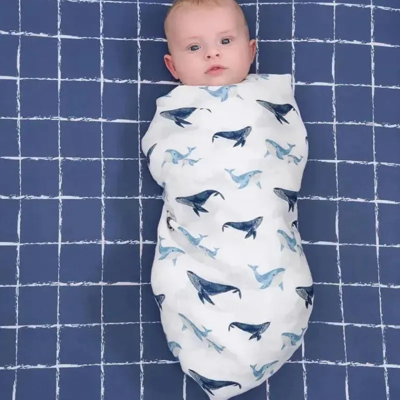 roupa_de_cama_gerber__man_SKUjzz3p5Ay_1.webp Gerber Roupa de cama - manta de musselina 2Pk, baleia Hot