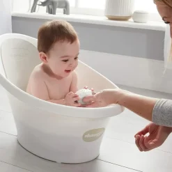 Shnuggle - Newborn Baby Bath With Plug, White Hot