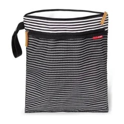 Skip Hop - Bolsa Grab &amp; Go Wet/Dry, listra preta e branca Online