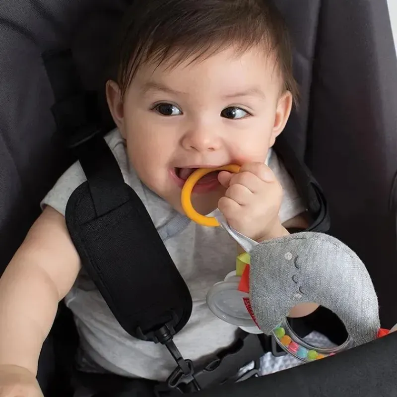 skip_hop__brinquedo_para__SKUzLf0pyud_2.webp Skip Hop - Brinquedo para carrinho de passeio Silver Lining Cloud Rattle Moon Clearance