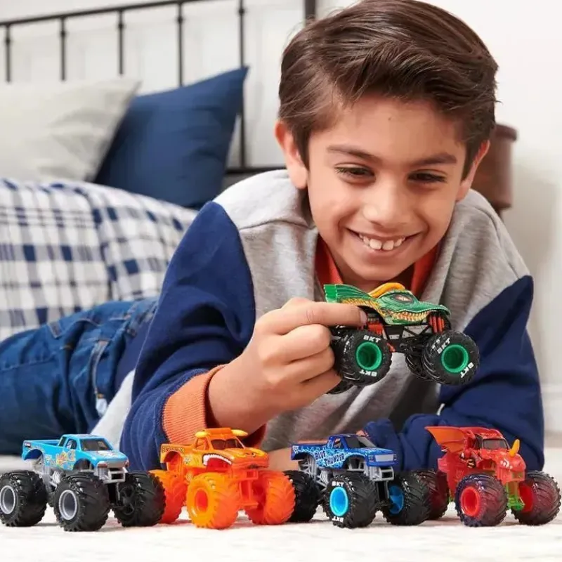 spin_master__monster_jam__SKUR3P7Ys6a_2.webp Spin Master - Monster Jam, oficial El Toro Loco vs. Caminhões monstro fundidos sob pressão Grave Digger, maiores de 3 anos Sale