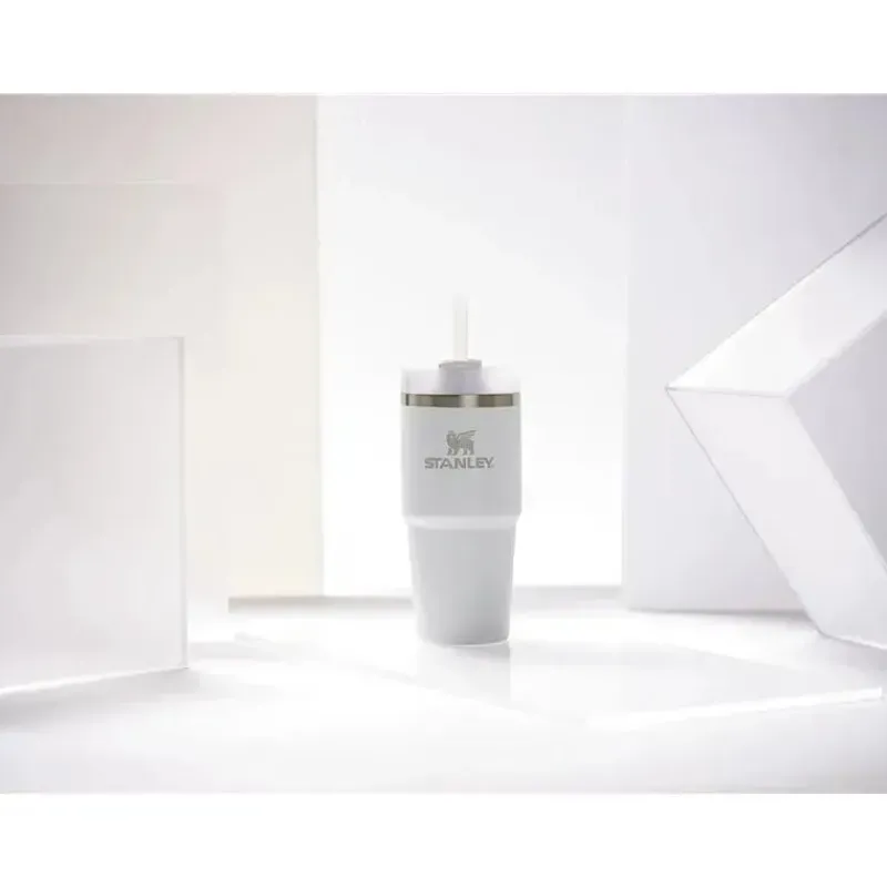 stanley__copo_isolado_a_v_SKUZoeLEmd6_3.webp Stanley - Copo isolado a vácuo de aço inoxidável Quencher H2.0 FlowState de 14 onças, Frost Hot