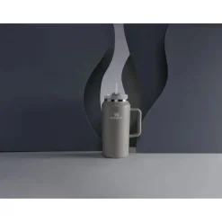 Stanley - Copo isolado a vácuo de aço inoxidável Quencher H2.0 FlowState de 64 onças, cinza Sale