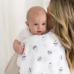 Swaddle Designs - Cobertor Swaddle Marquisette Cupcakes Preto e Branco Hot