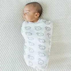 Swaddle Designs - Cobertor de musselina Royal Lion Fashion