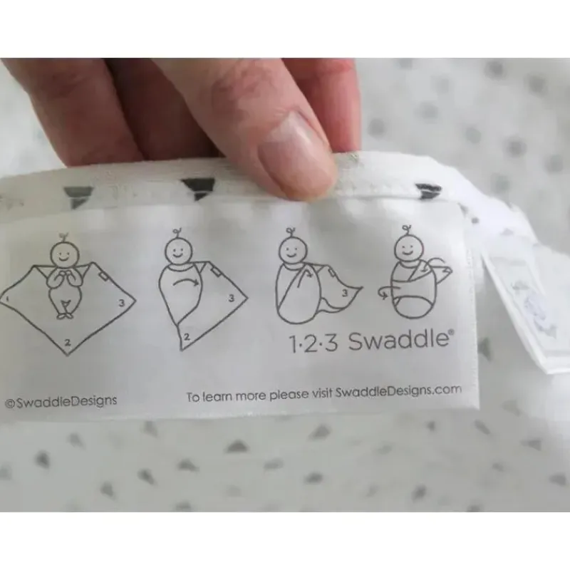 swaddle_designs__cobertor_SKUt9NuwzPZ_2.webp Swaddle Designs - Cobertor de musselina Royal Lion Fashion