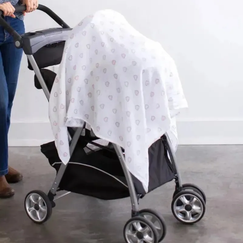 swaddle_designs__manta_sw_SKUbdmIGk0B_6.webp Swaddle Designs - Manta Swaddle Marquisette Aimee, Corações Rosa Online