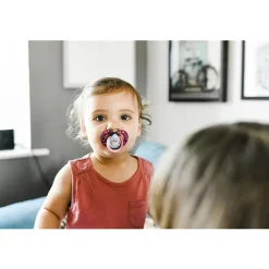 Tommee Tippee - chupetas noturnas - pacote de 2, cores podem variar Sale